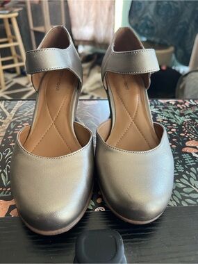 Easy Spirit Clarice Leather Maryjane - Size 7 - like new - Color Pewter